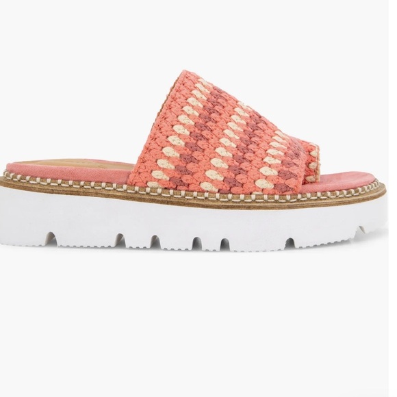 gentle Souls Lavern Platform Slide Sandal - Picture 5 of 13